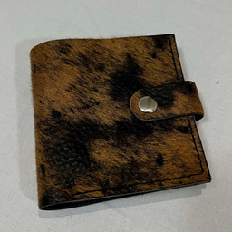 italijanska koža, 100% ručna izrada, 3 pregrade za karrtice,1 dzep za kovanice,1pregrada za novčanice