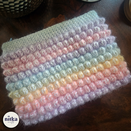 Heklana neseser torbica-pastelna