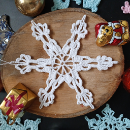 Heklana novogodišnja pahulja