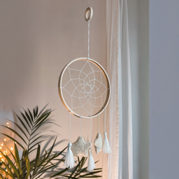 Hvatač snova od svilenog konca i prirodne ovčije vune