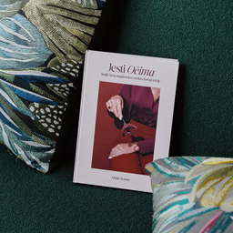 Autorska knjiga o fotografiji hrane, prva knjiga na srpskom jeziku.