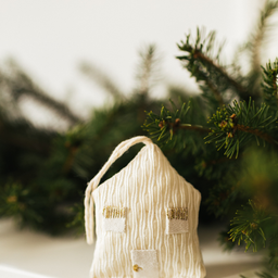 Bež kućica sa teksturom