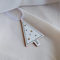 001. Novogodišnji ukras, jelka sa zlatnim i crnim zvezdicama, prednja strana