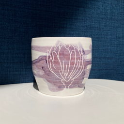 porcelanska šolja bez drške