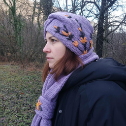 Vezeni komplet boje lavande-detalj veza